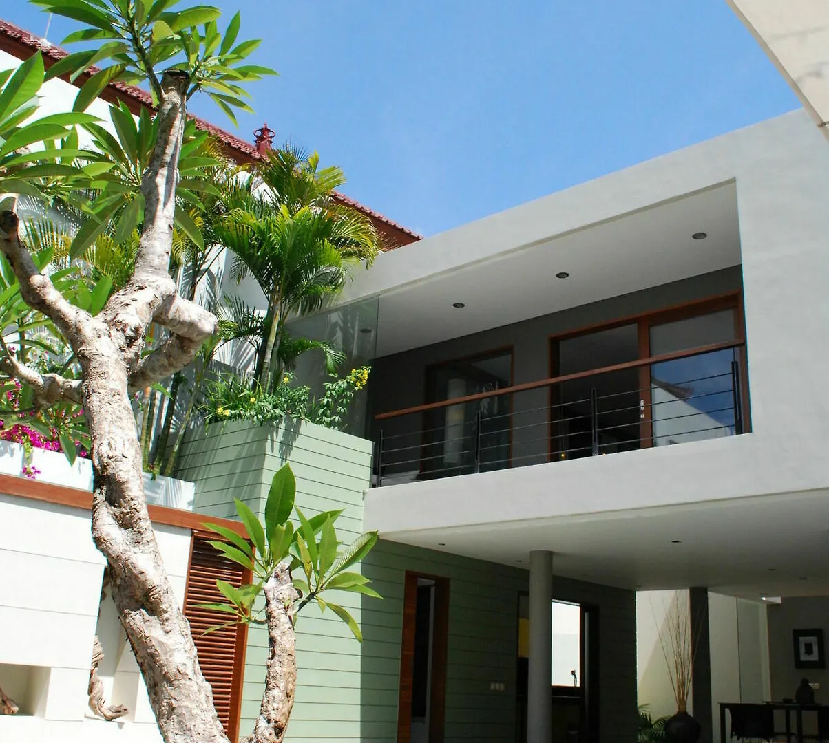 Villa Rio - Contemporary 2Br Villa In Downtown Seminyak 0*,