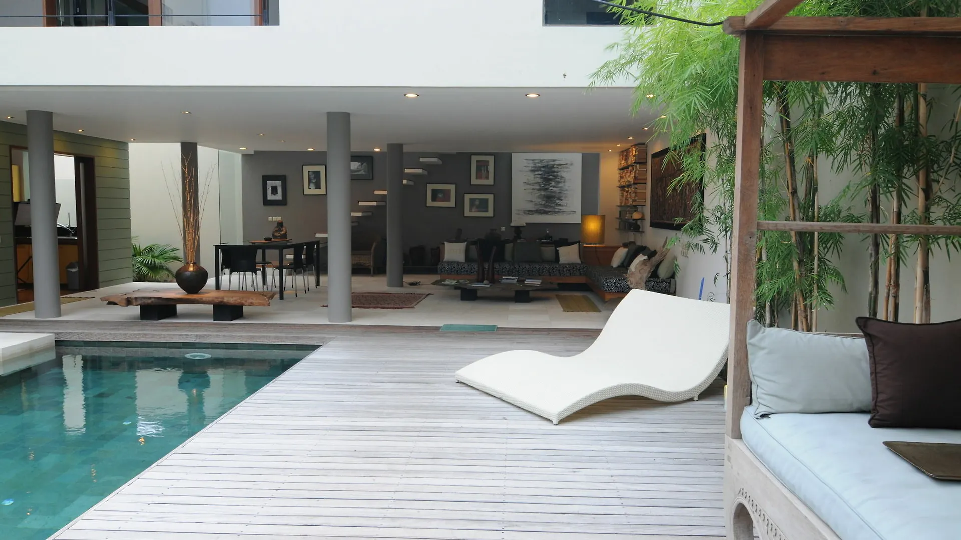 Villa Rio - Contemporary 2Br Villa In Downtown Seminyak